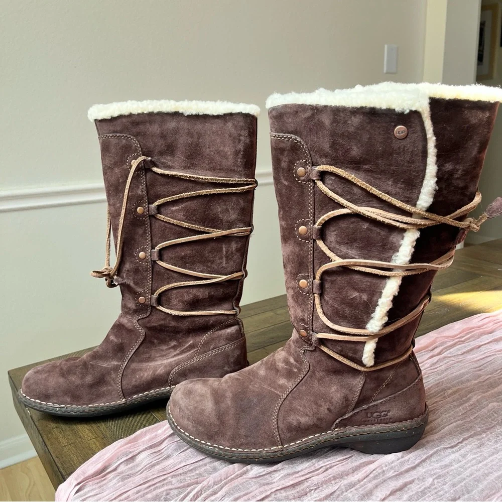 Ugg Cozy Chocolate Brown‎ Lace-Up Shearling Warm Comfort Tall Winter Boots SZ 9
